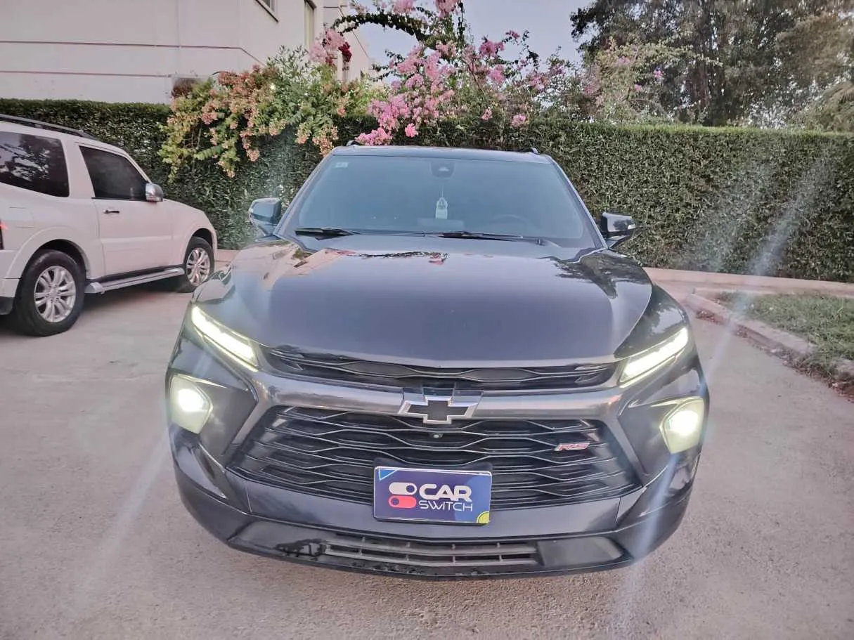 Car image 2