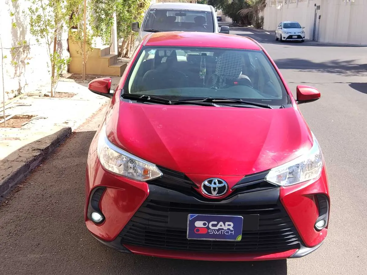 Car image 2