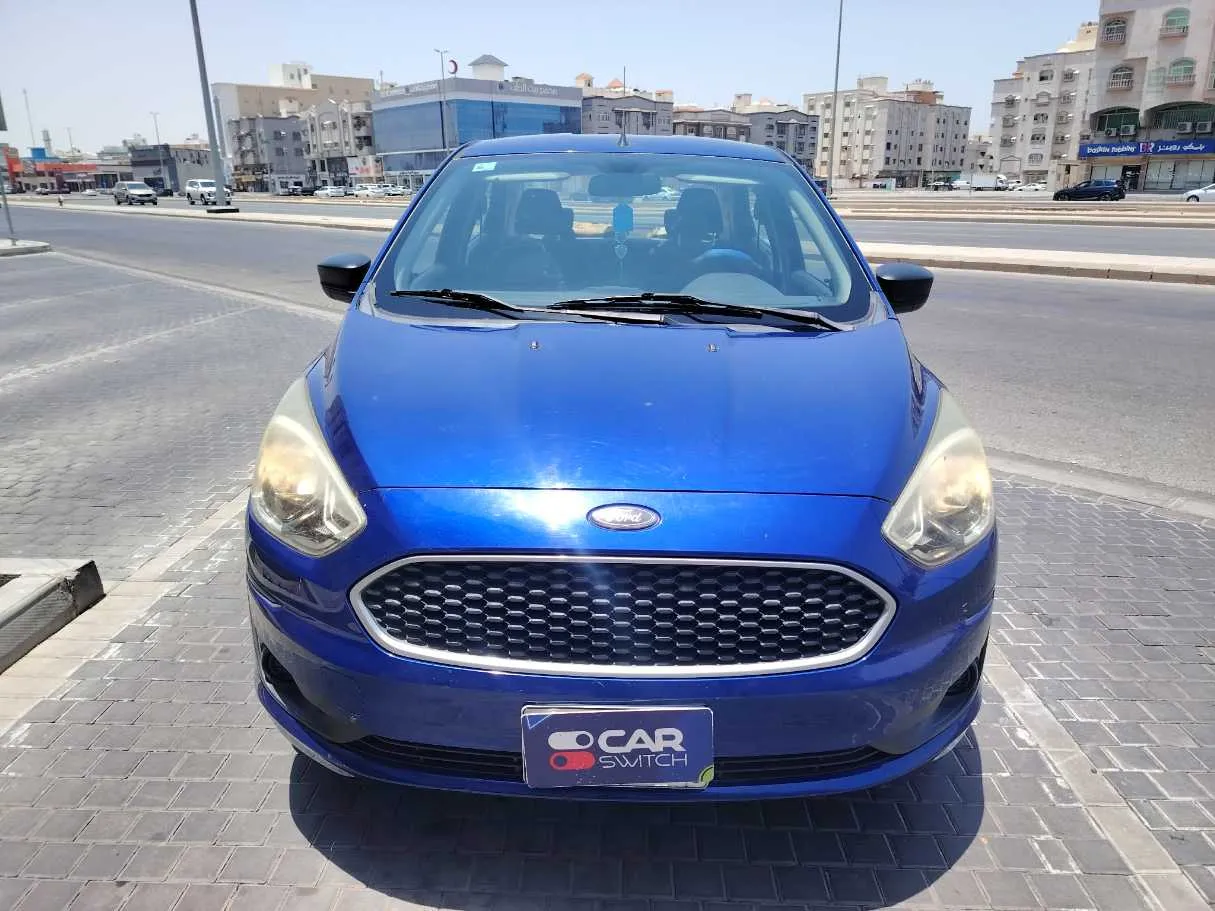 Car image 2