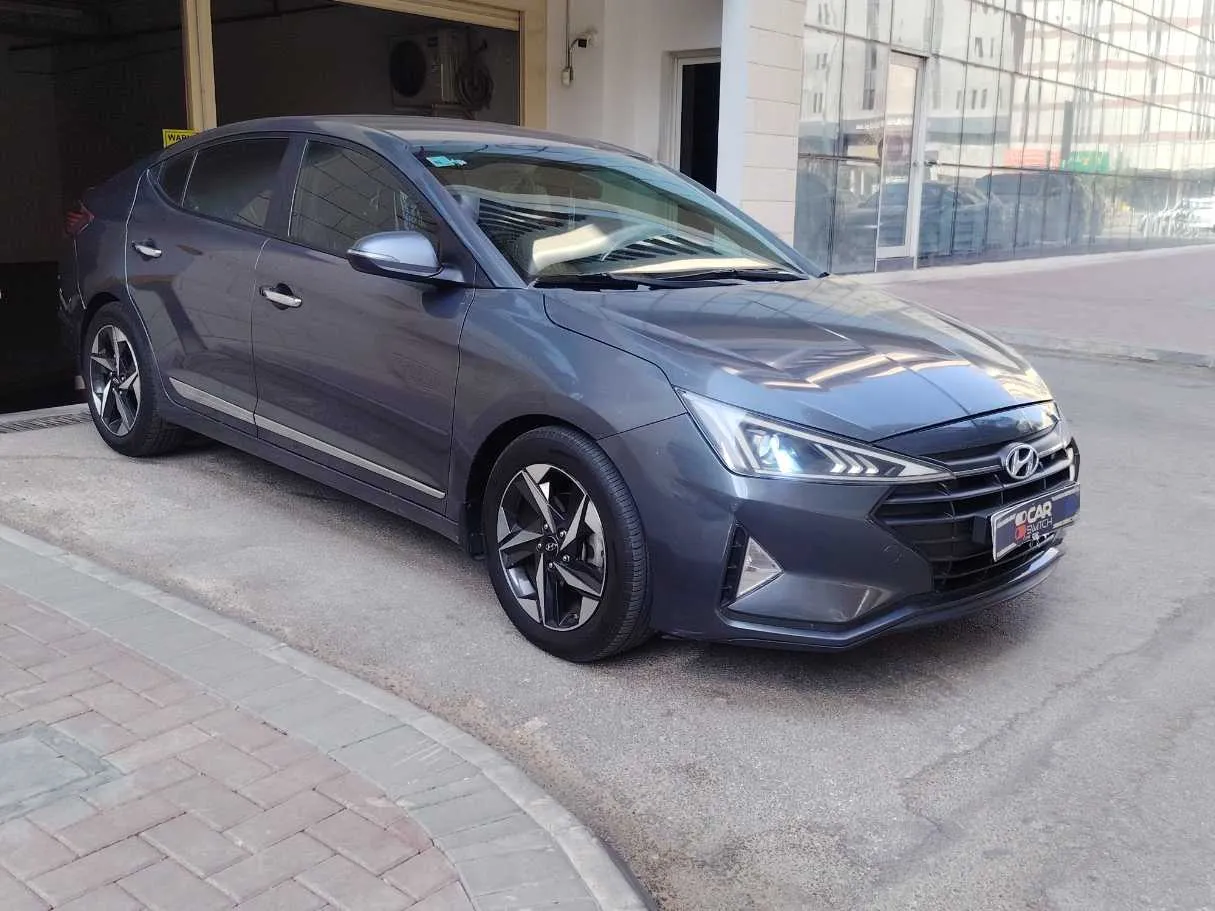 Car image 3