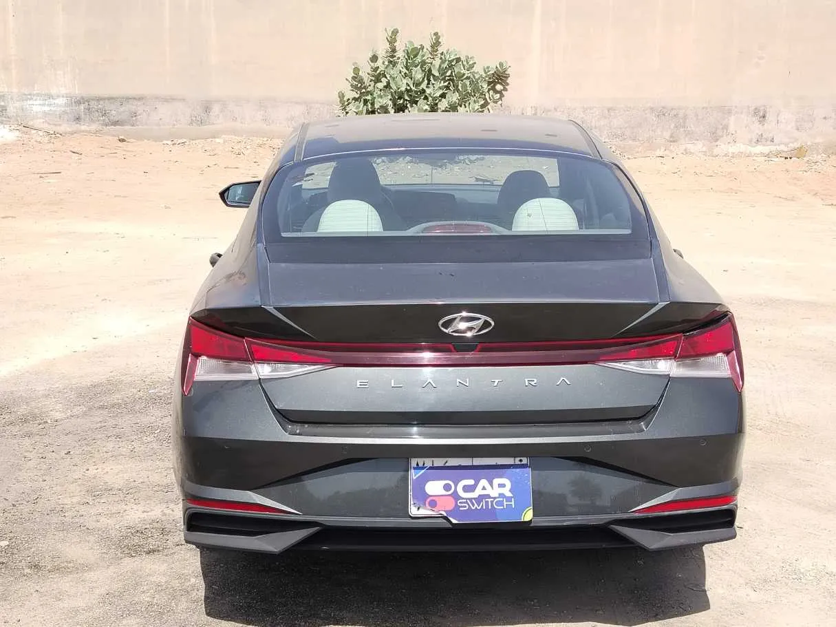 Car image 6
