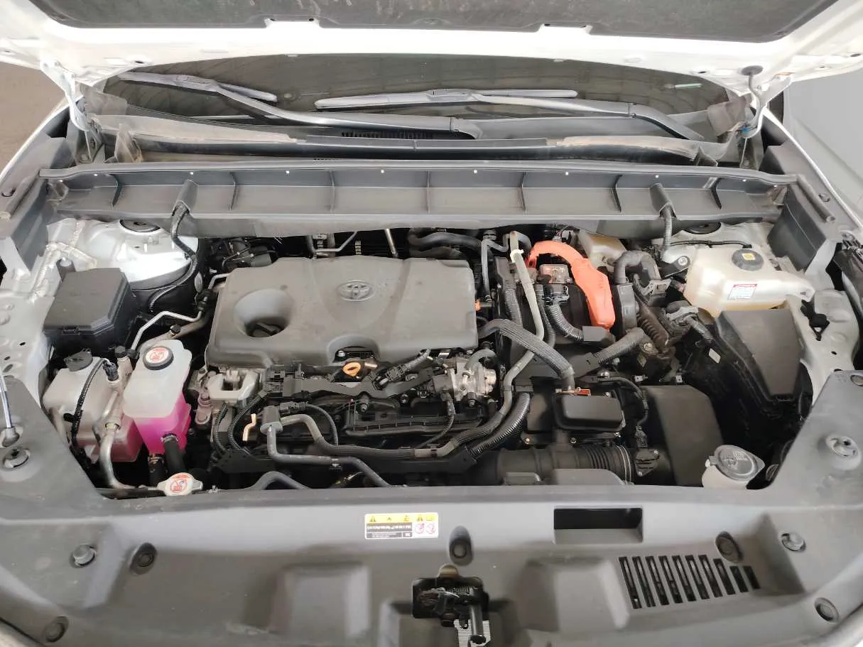 Car image 33