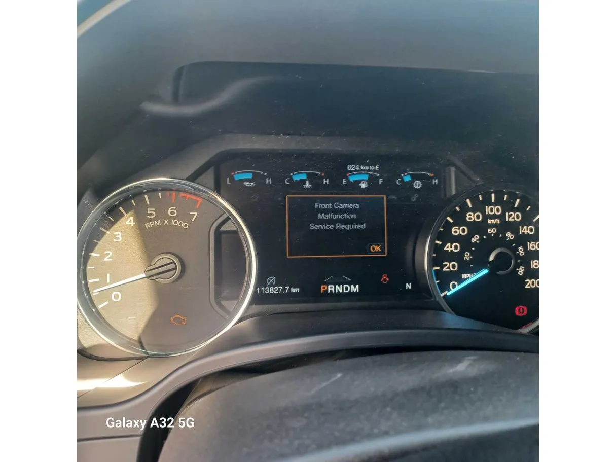 Car image 24