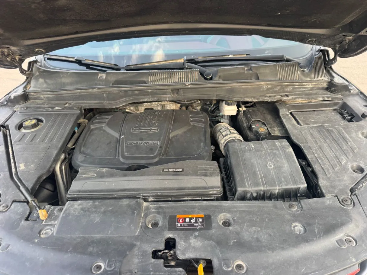 Car image 21