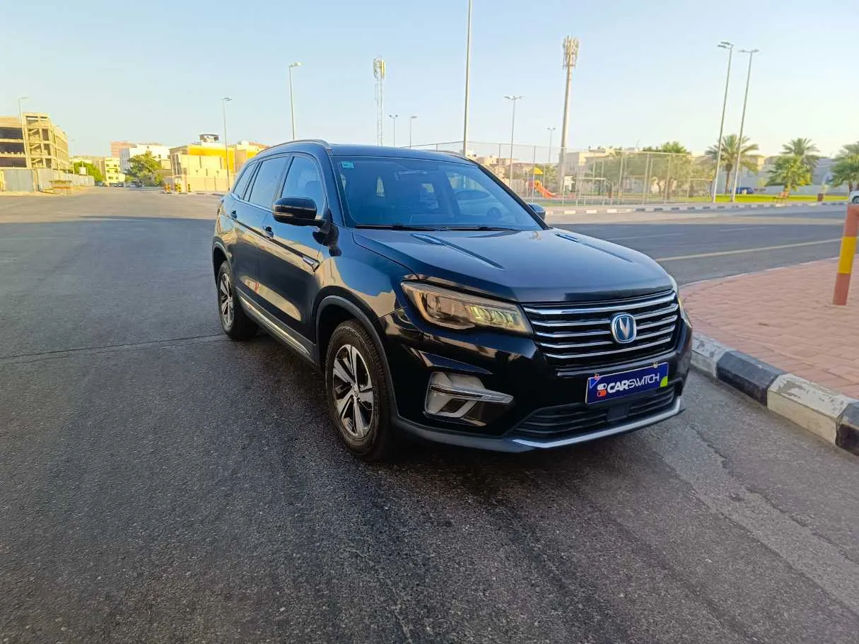 Car image 3