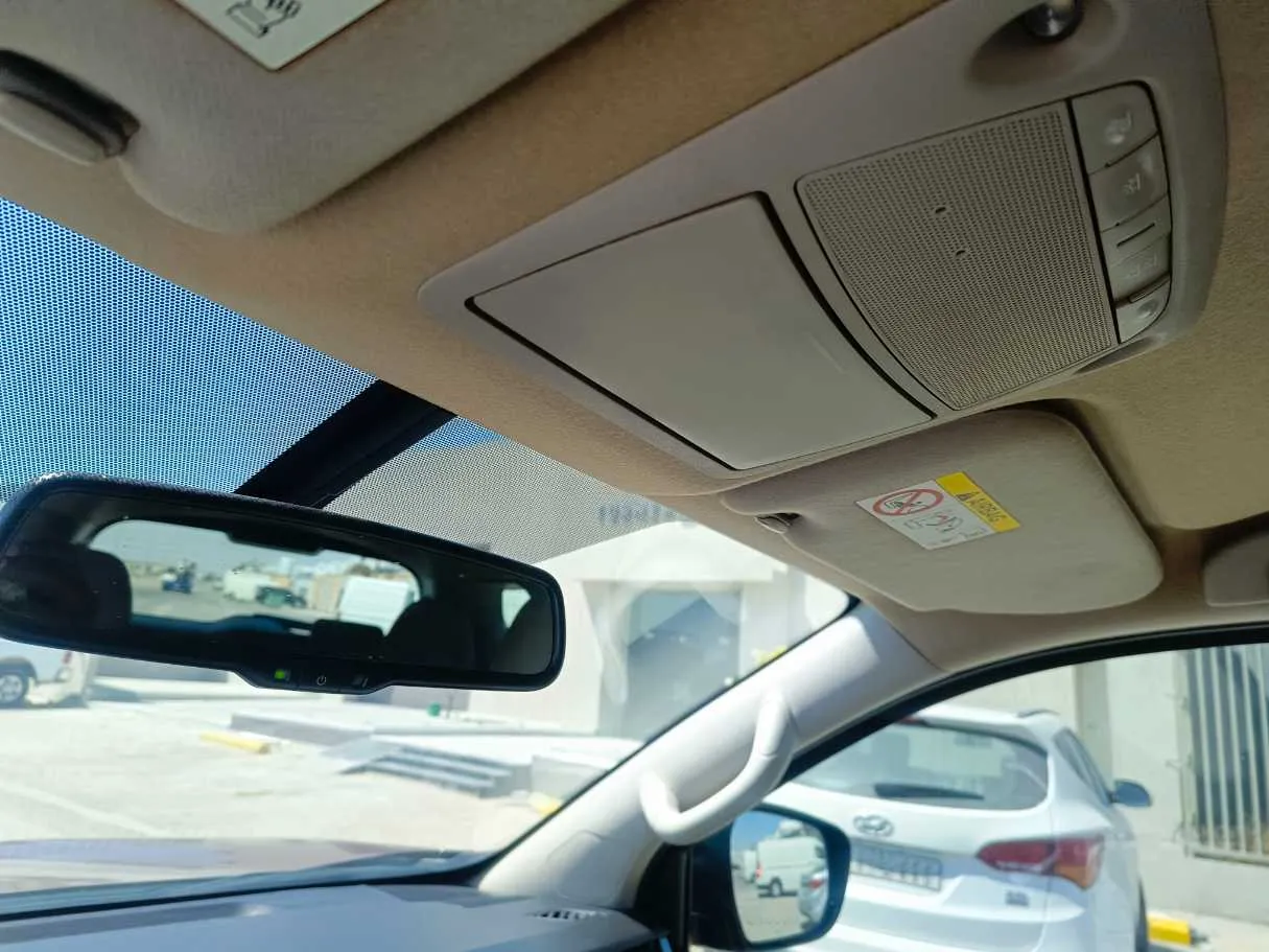 Car image 31