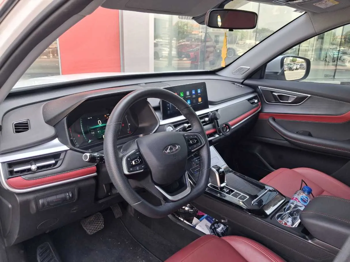 Car image 11