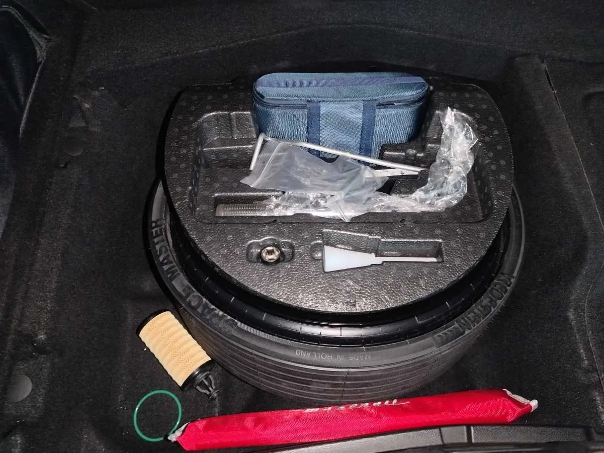 Car image 41
