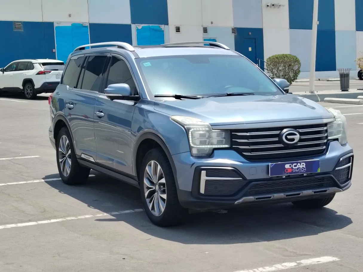 Car image 3