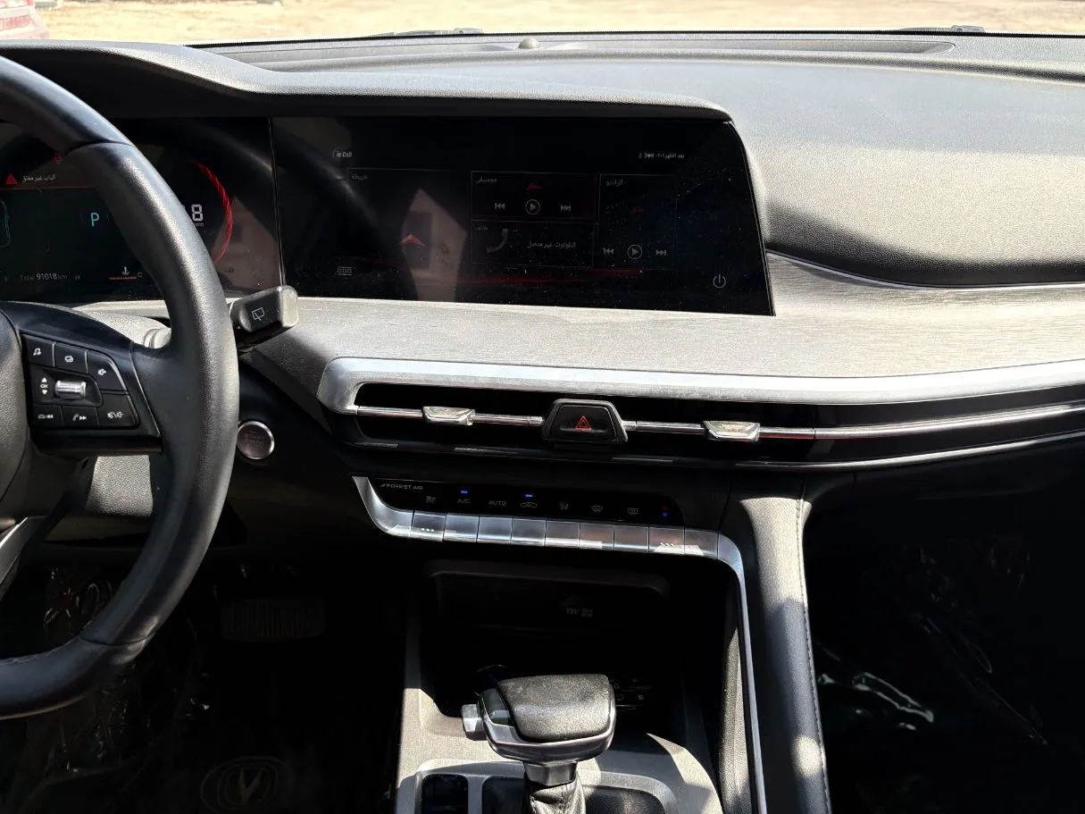 Car image 20