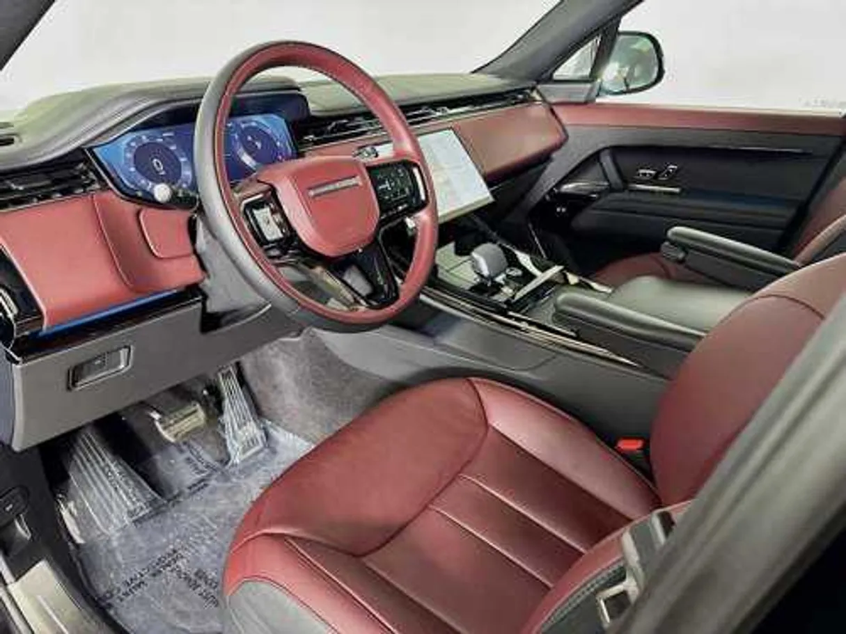 Car image 15