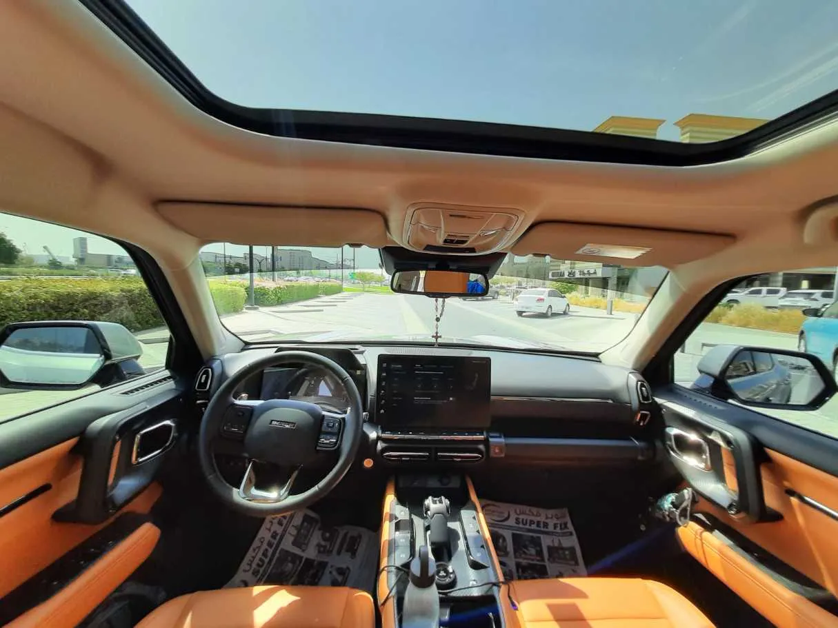 Car image 16