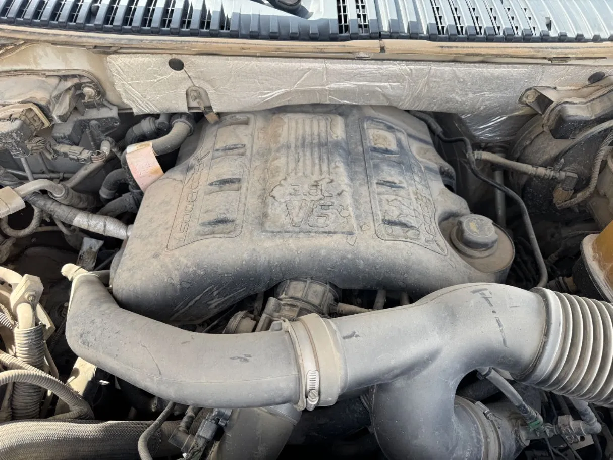 Car image 23
