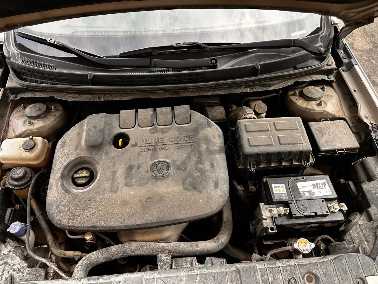 Car image 23