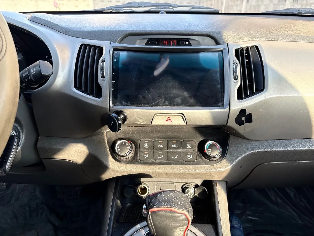 Car image 20