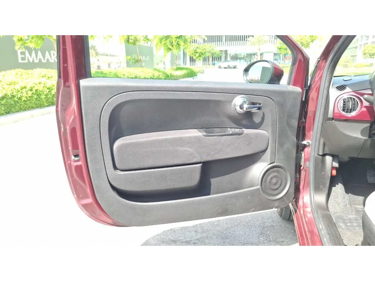 Car image 10