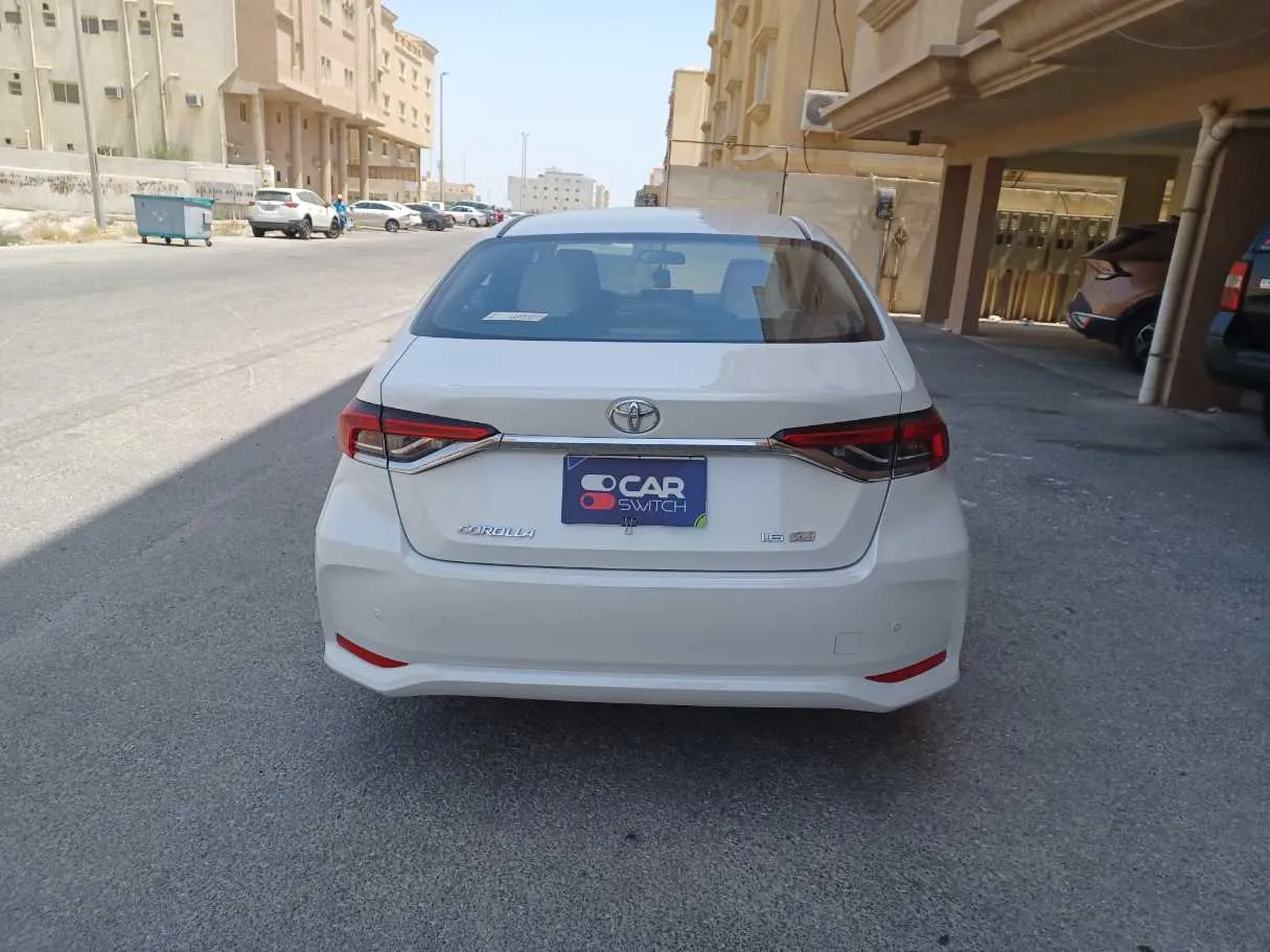 Car image 6