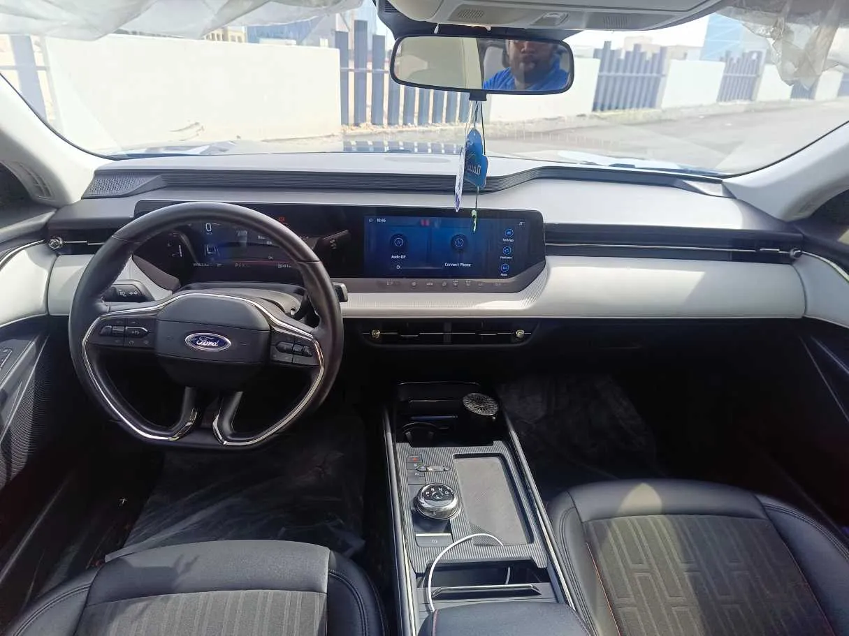 Car image 22