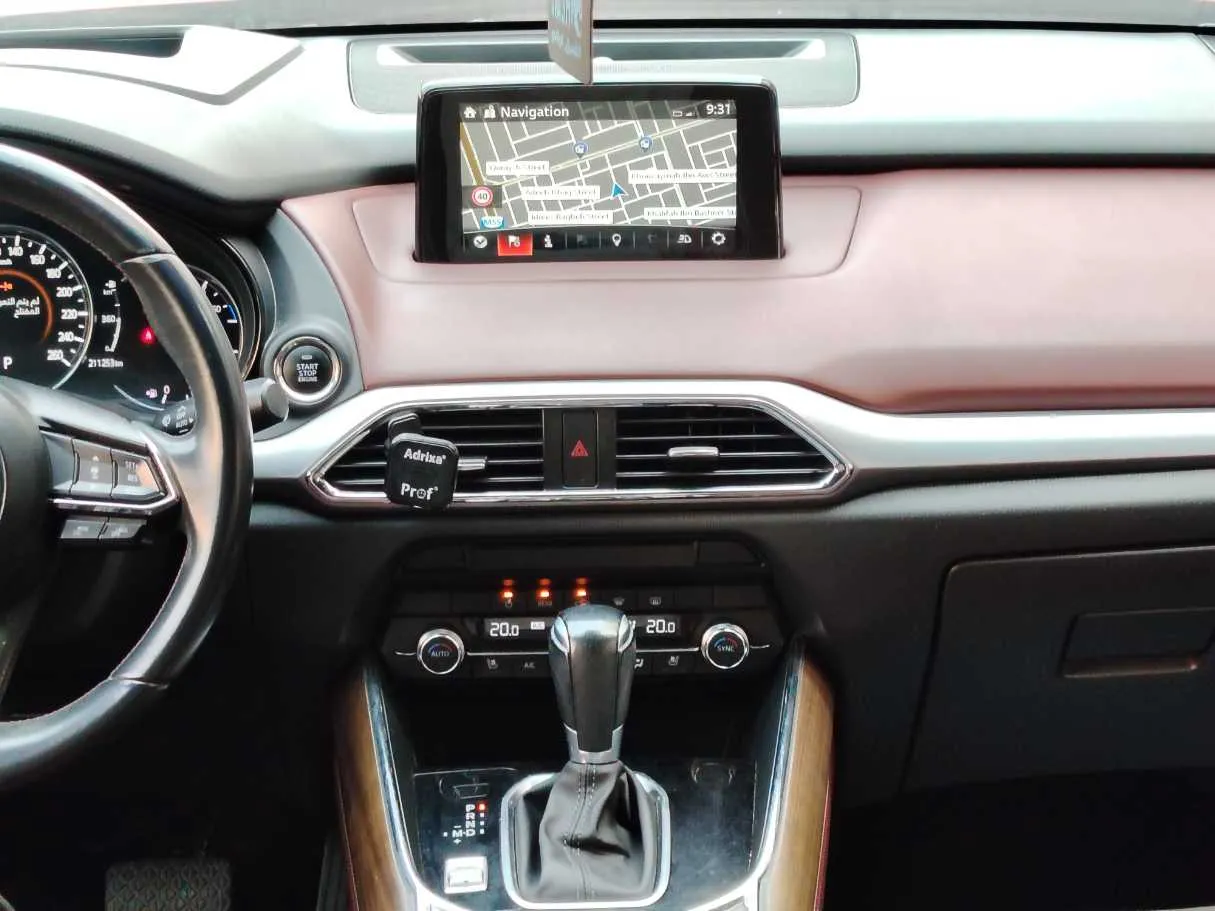 Car image 23