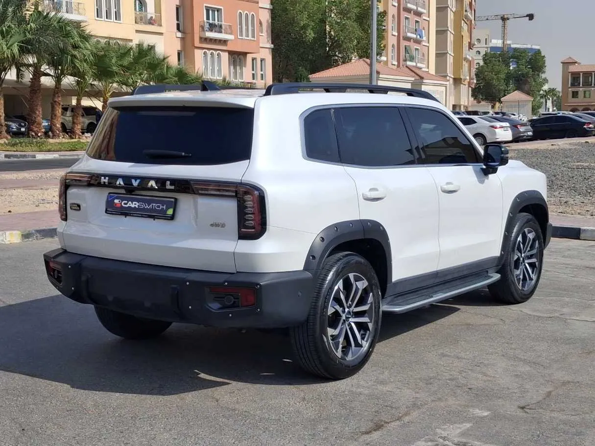 Car image 7