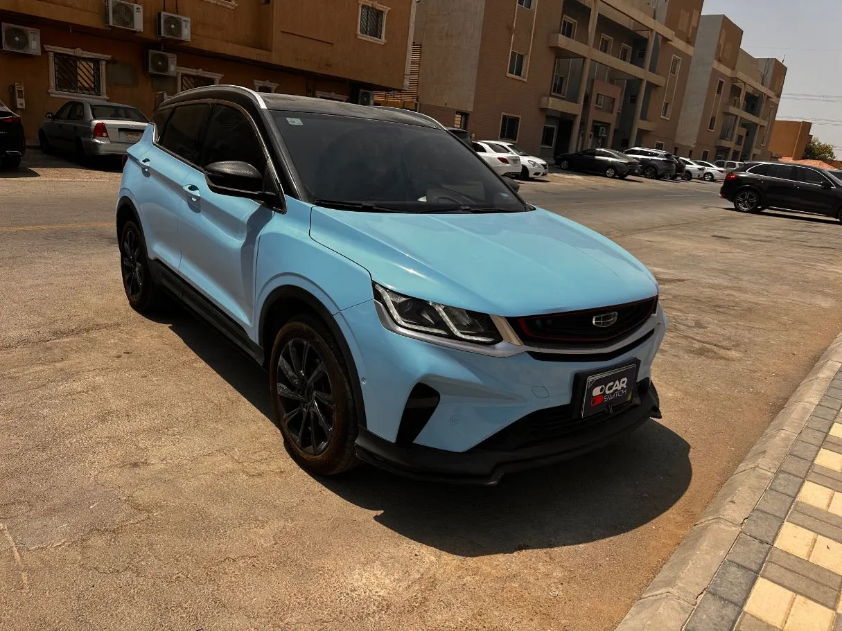 Car image 3