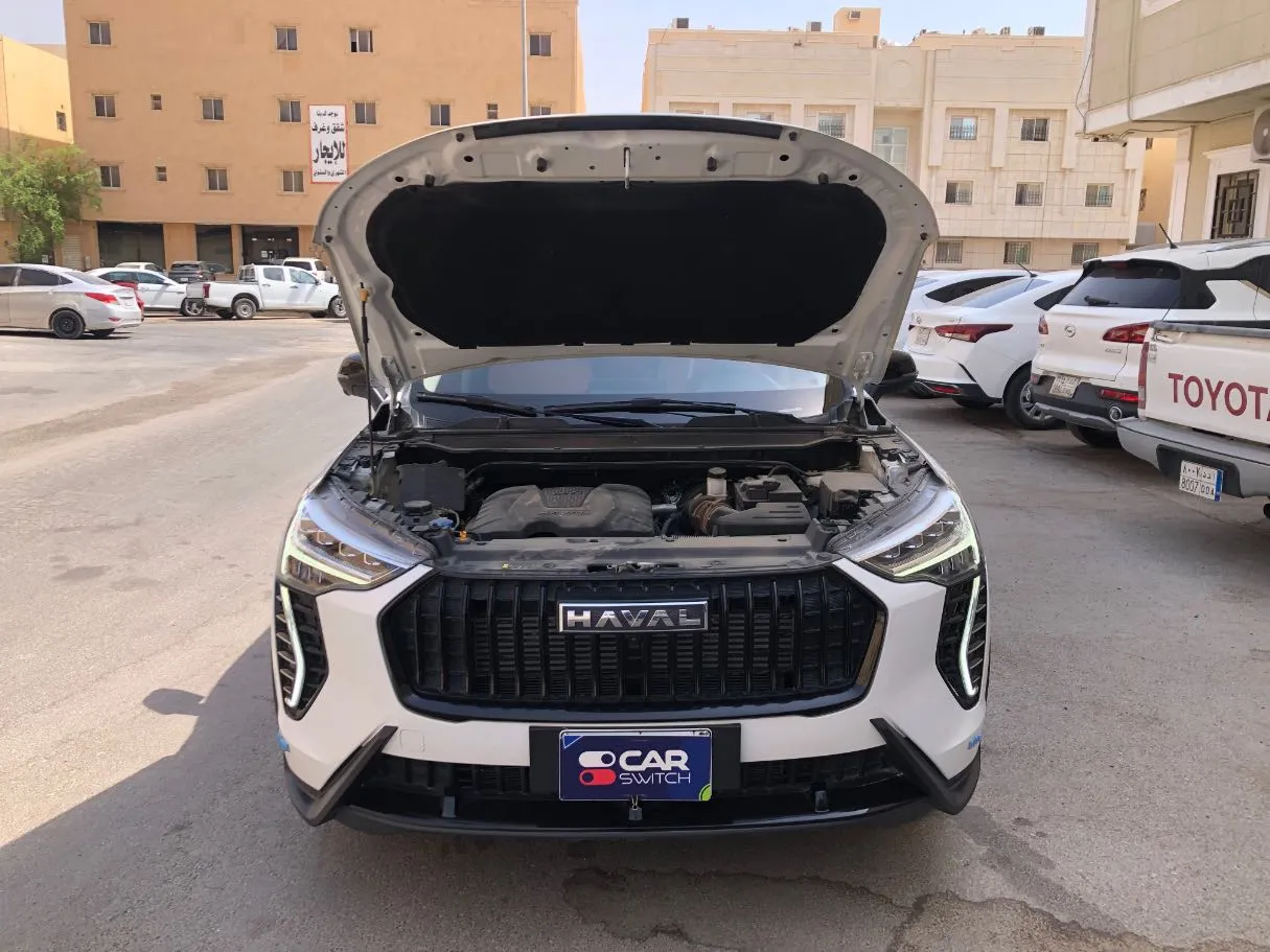 Car image 24