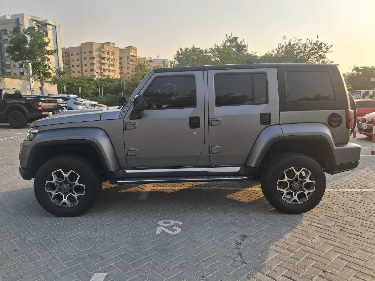 Car image 7