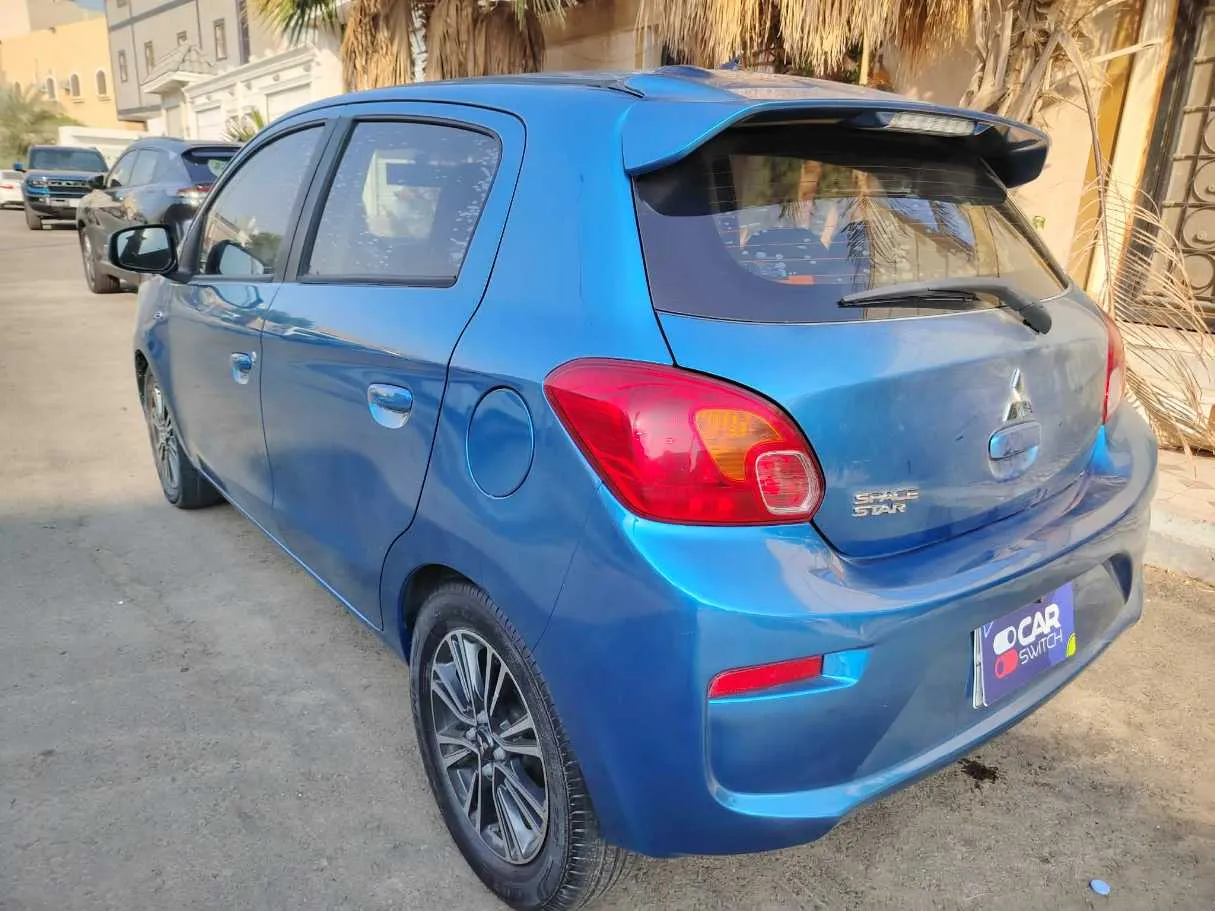 Car image 7
