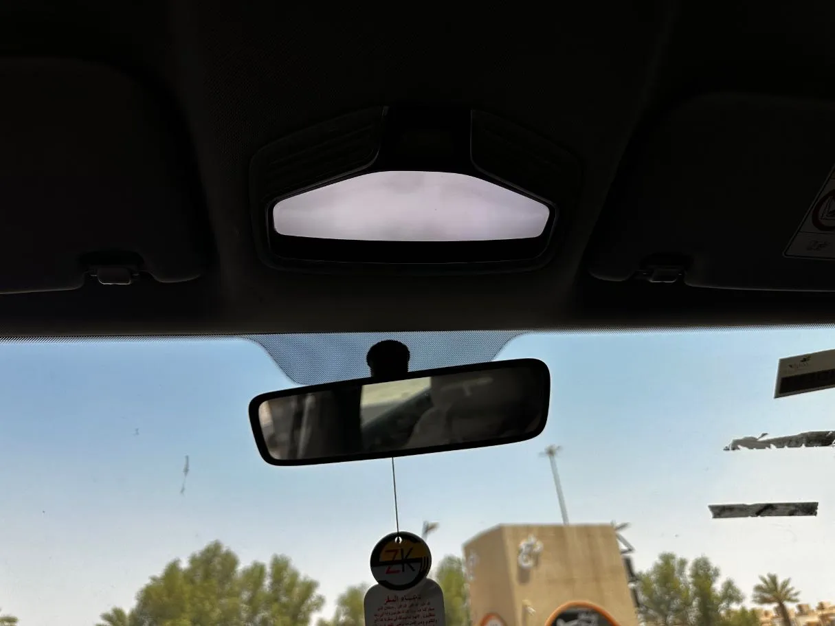 Car image 20
