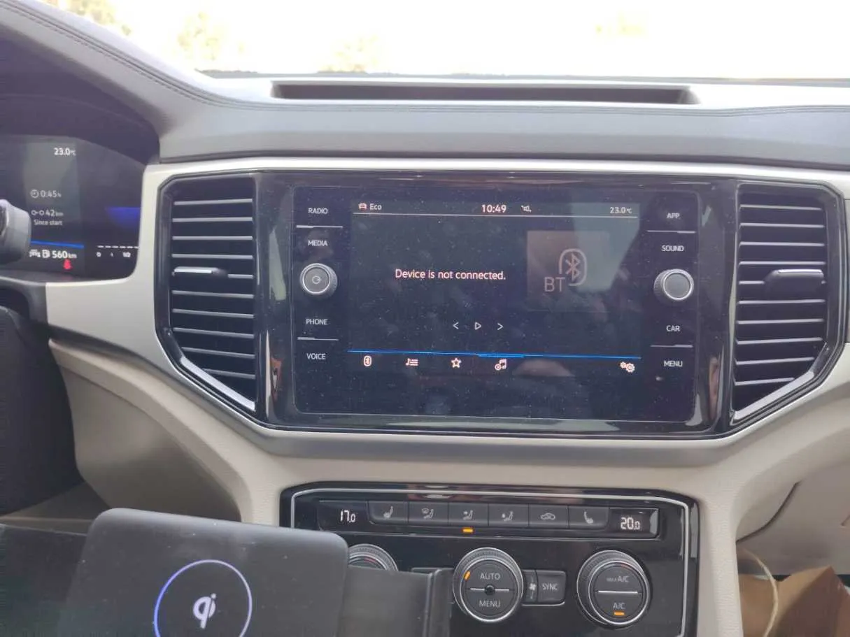 Car image 15