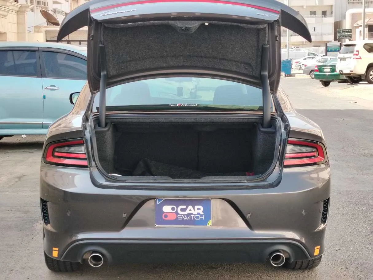 Car image 24