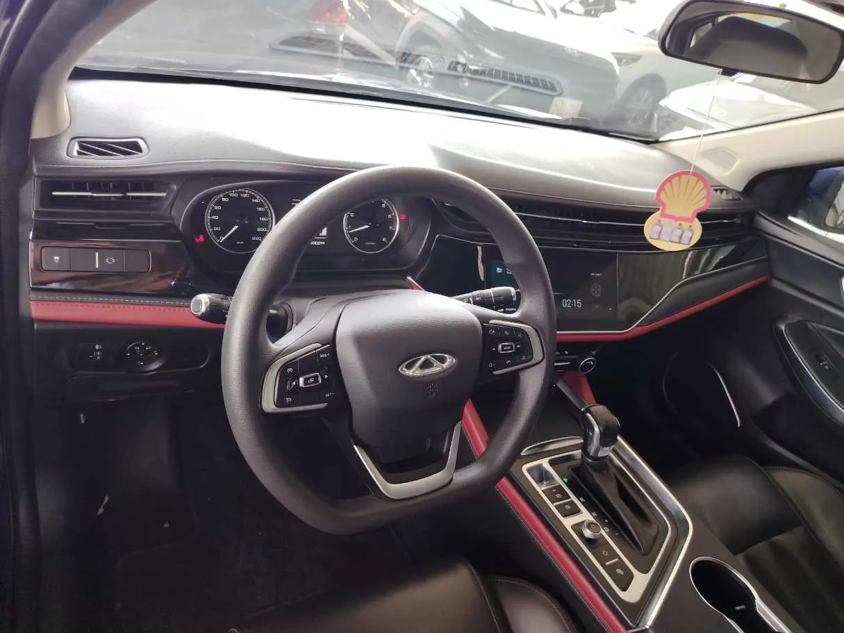 Car image 16