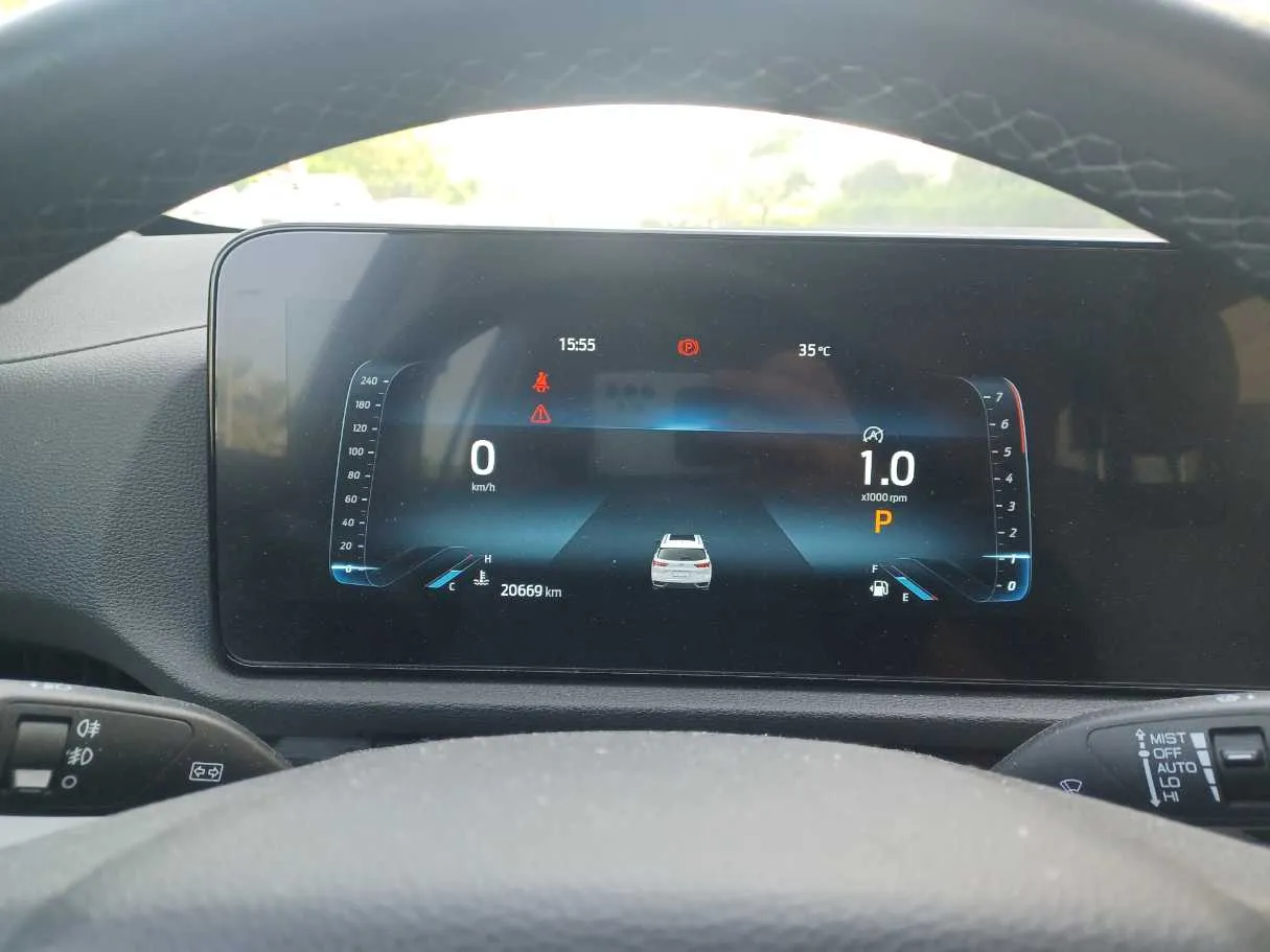 Car image 17