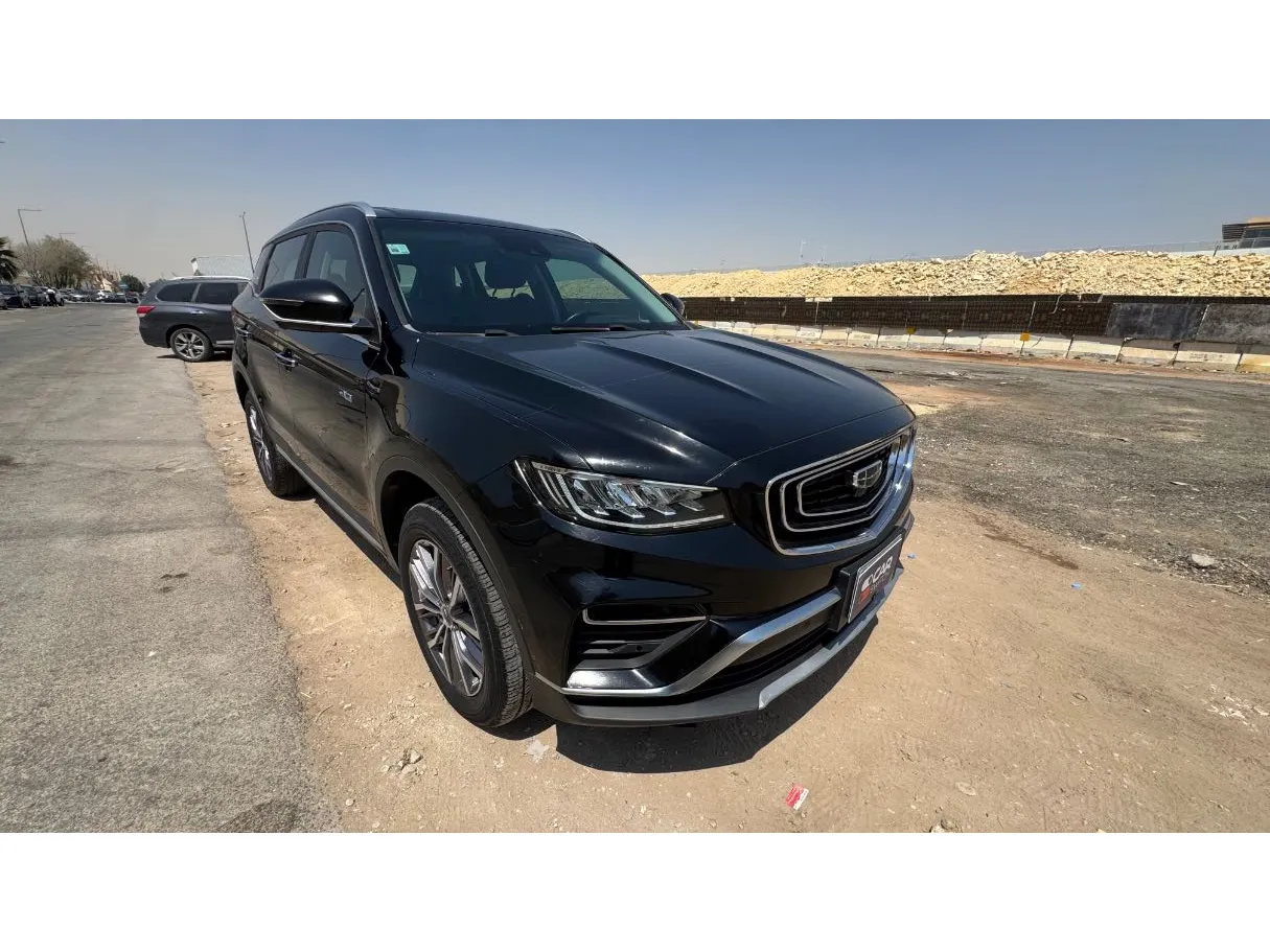 Car image 3