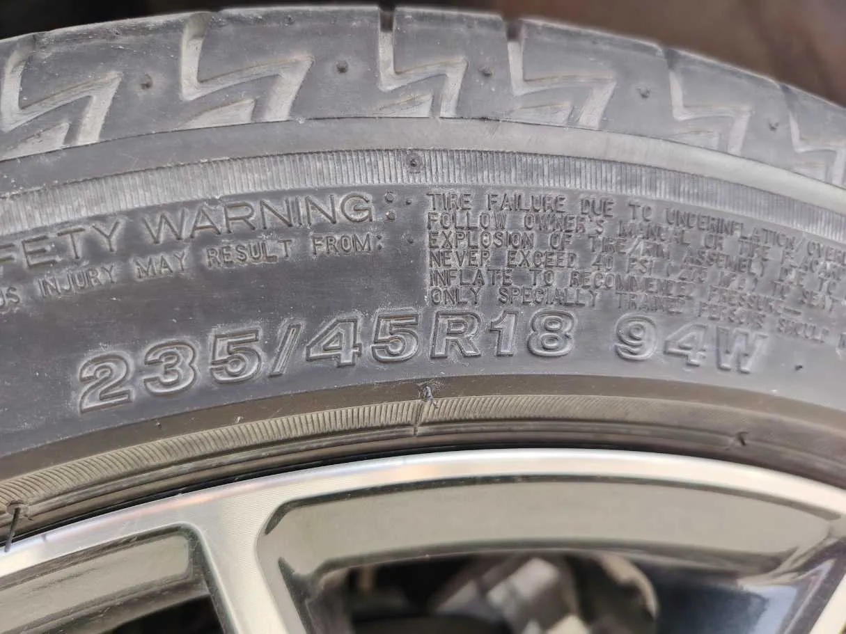 Car image 23