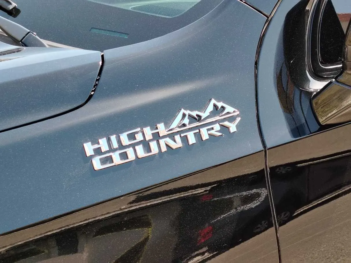 Car image 40