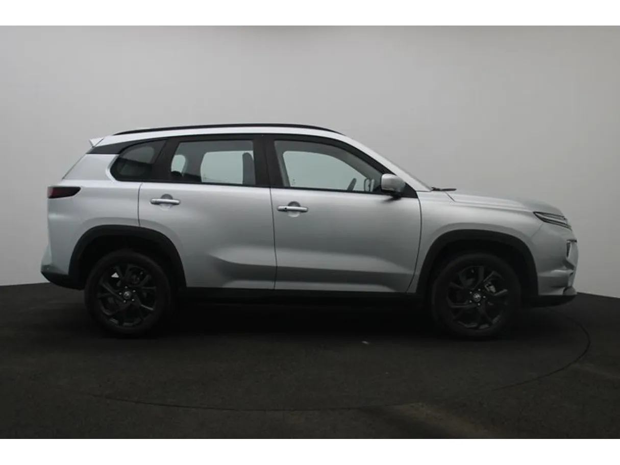 Car image 13