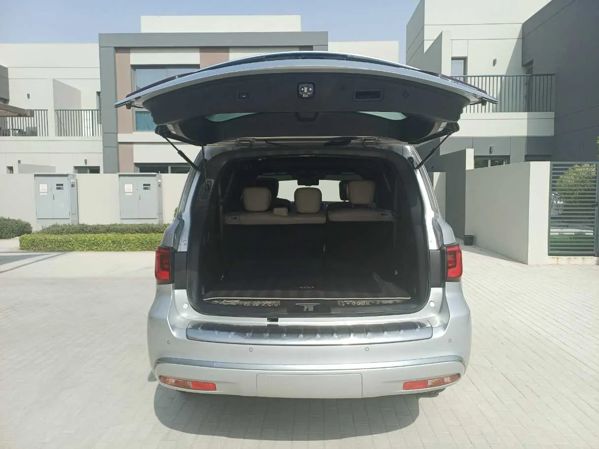 Car image 25