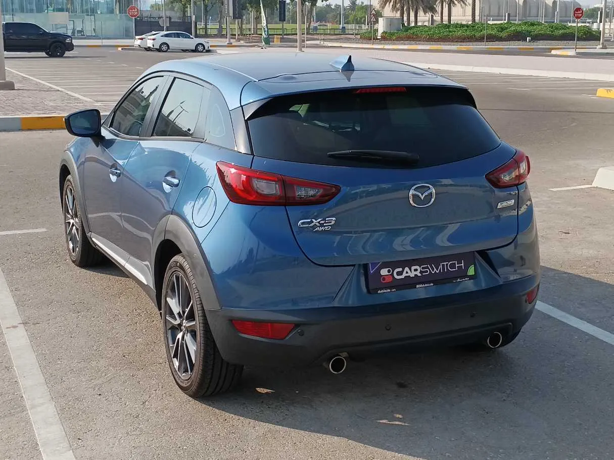 Car image 7