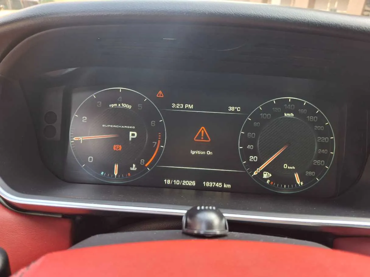 Car image 18