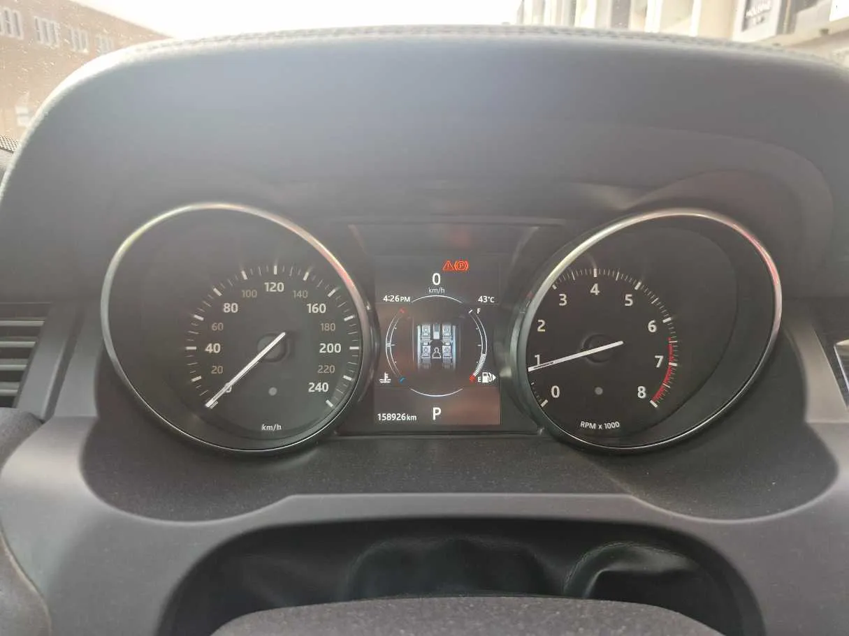 Car image 21