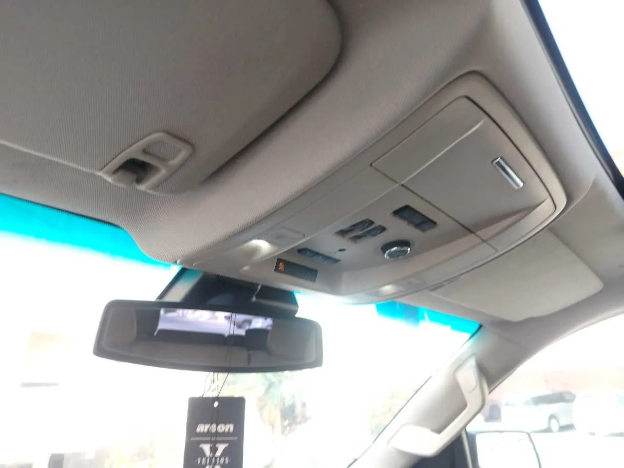 Car image 42