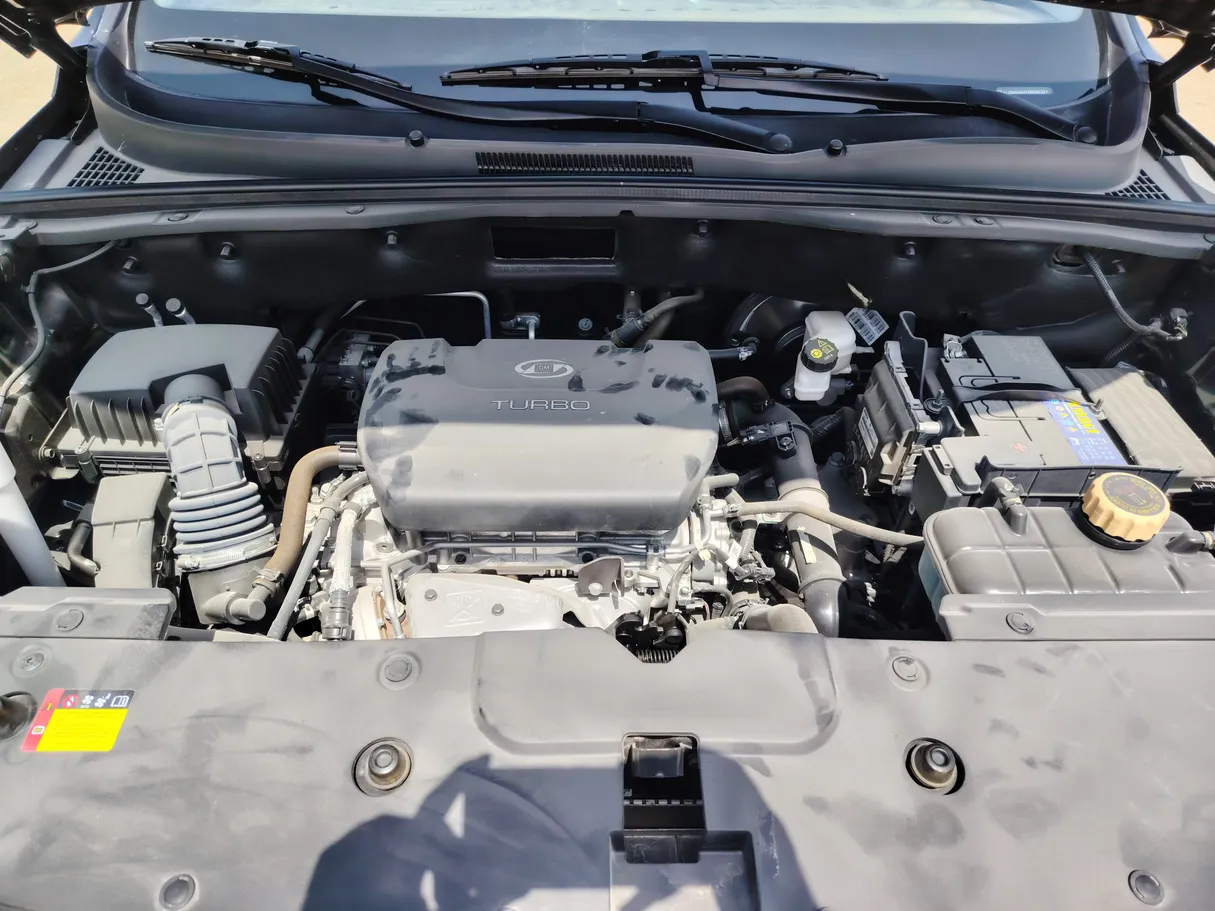 Car image 30