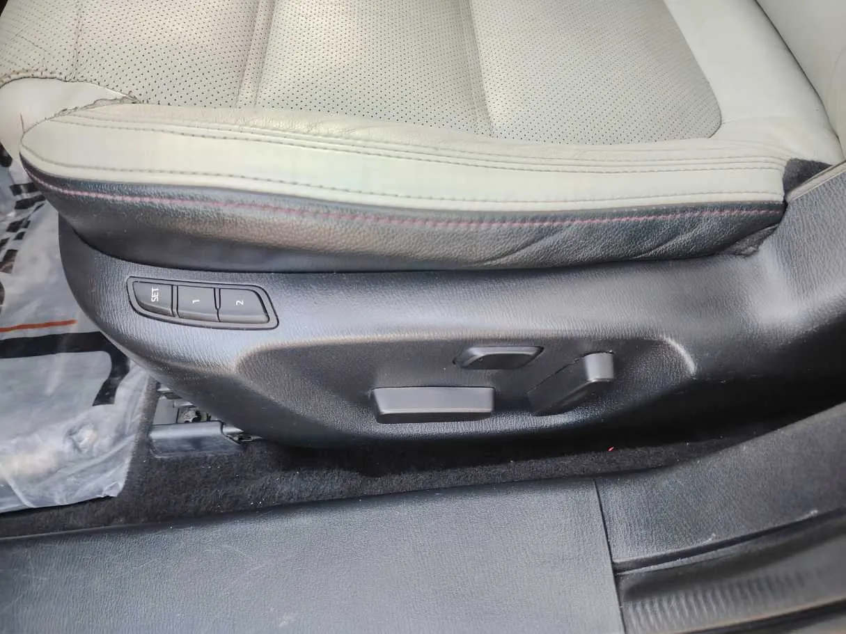 Car image 41