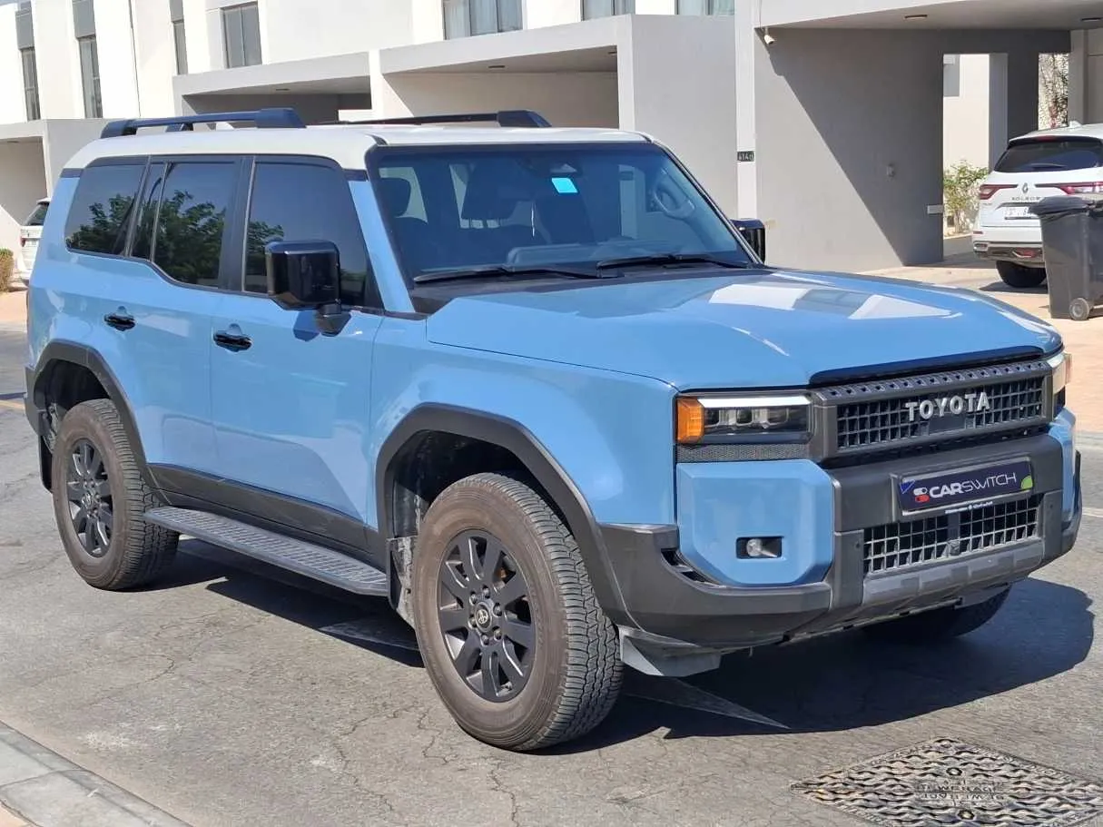 Car image 3