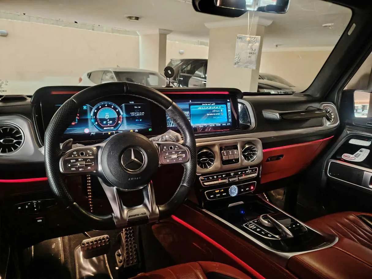 Car image 23