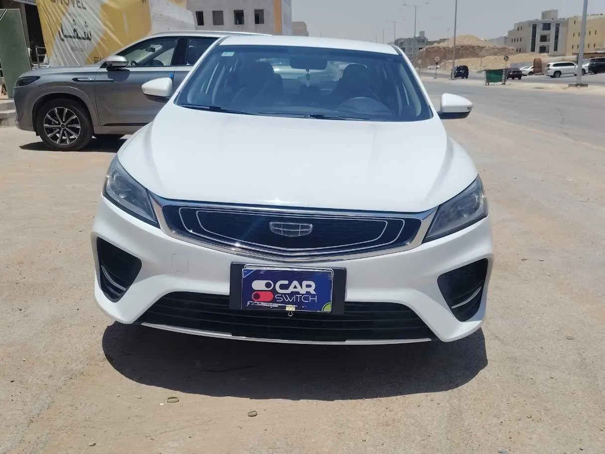 Car image 2