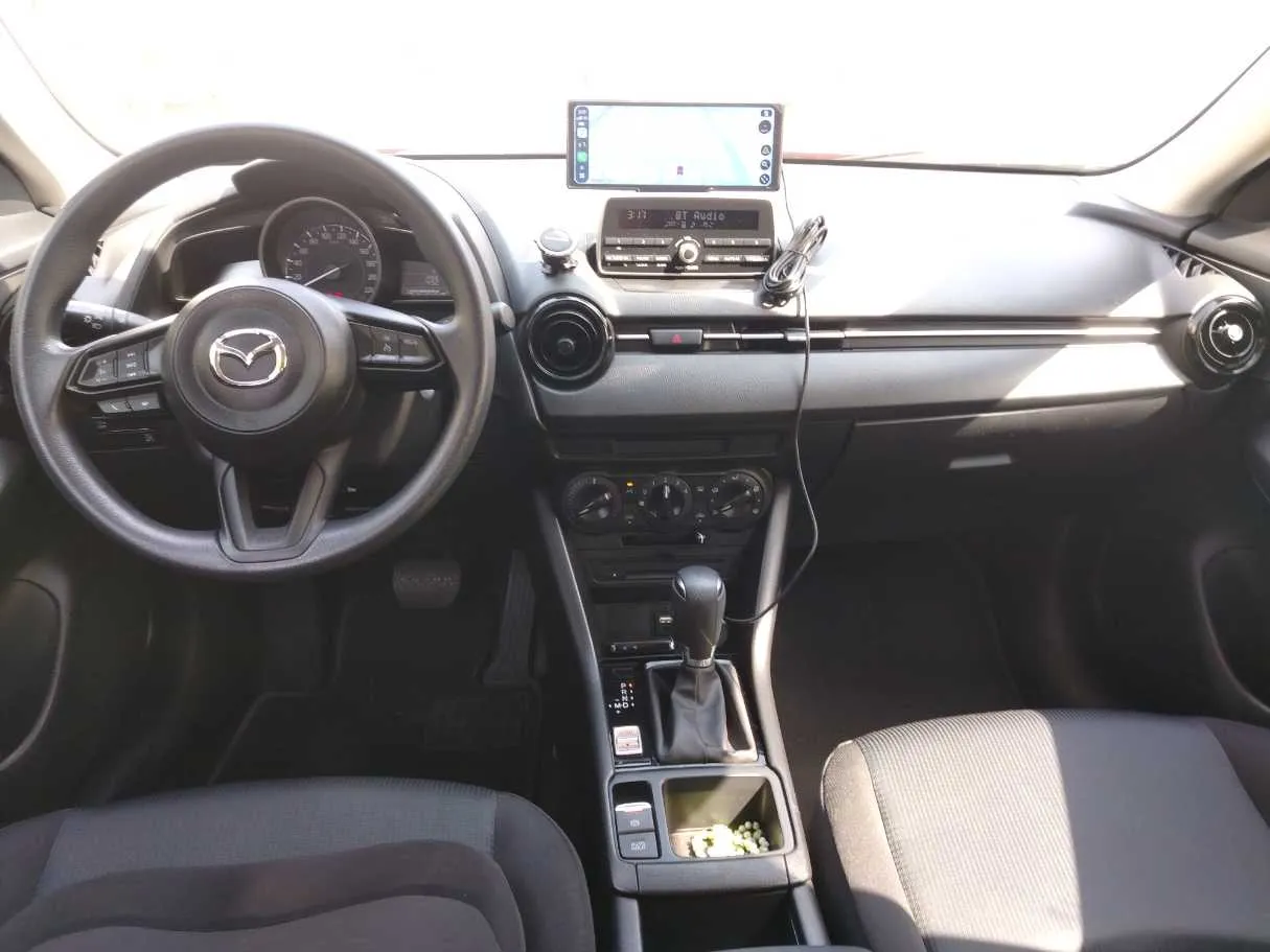 Car image 22