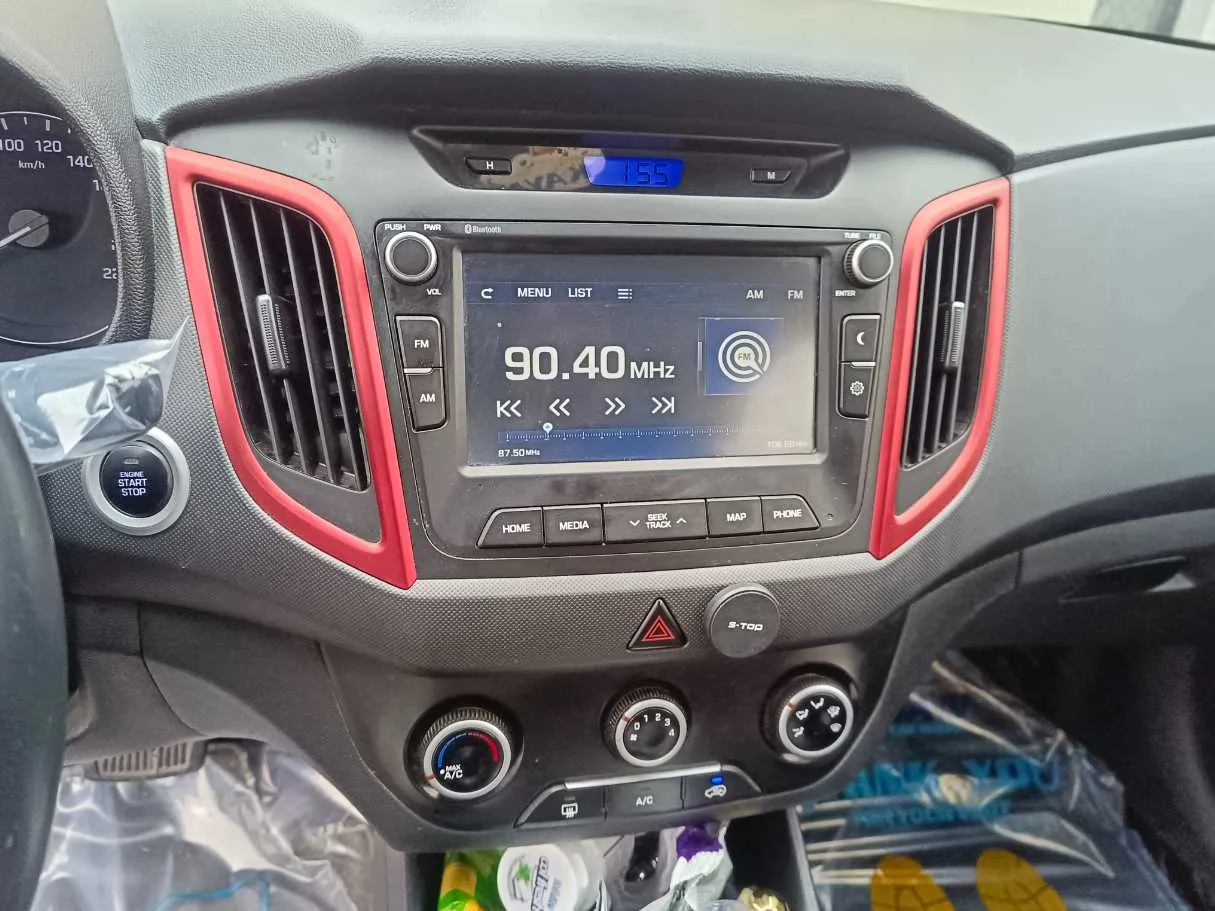 Car image 23