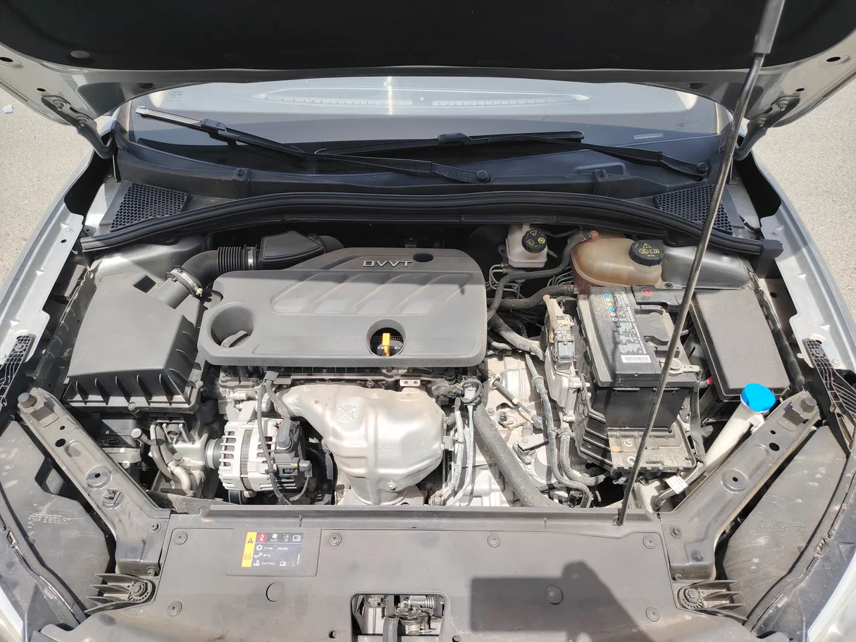Car image 30